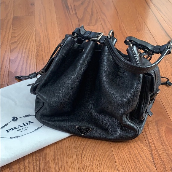 Prada bag - Picture 2 of 4